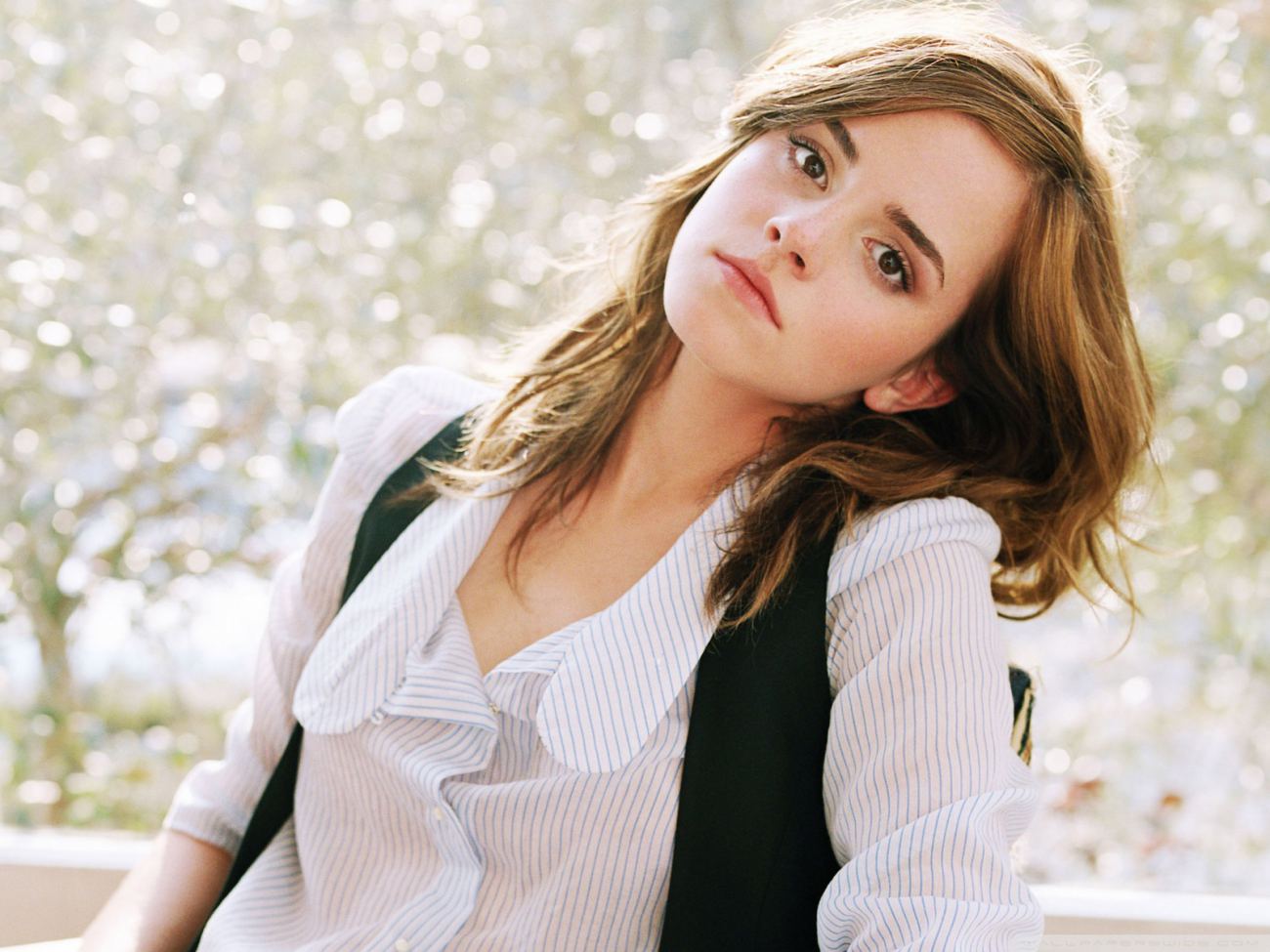 Beloved Emma Watson Wide HD Wallpaper